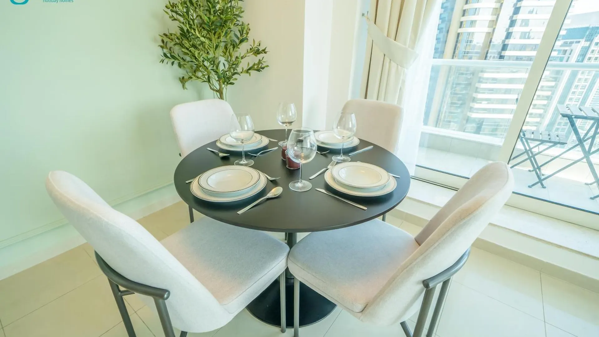 Blue Breeze - Bright 1Br With Balcony & Stunning Marina Views Apartment Dubai 0*,  United Arab Emirates