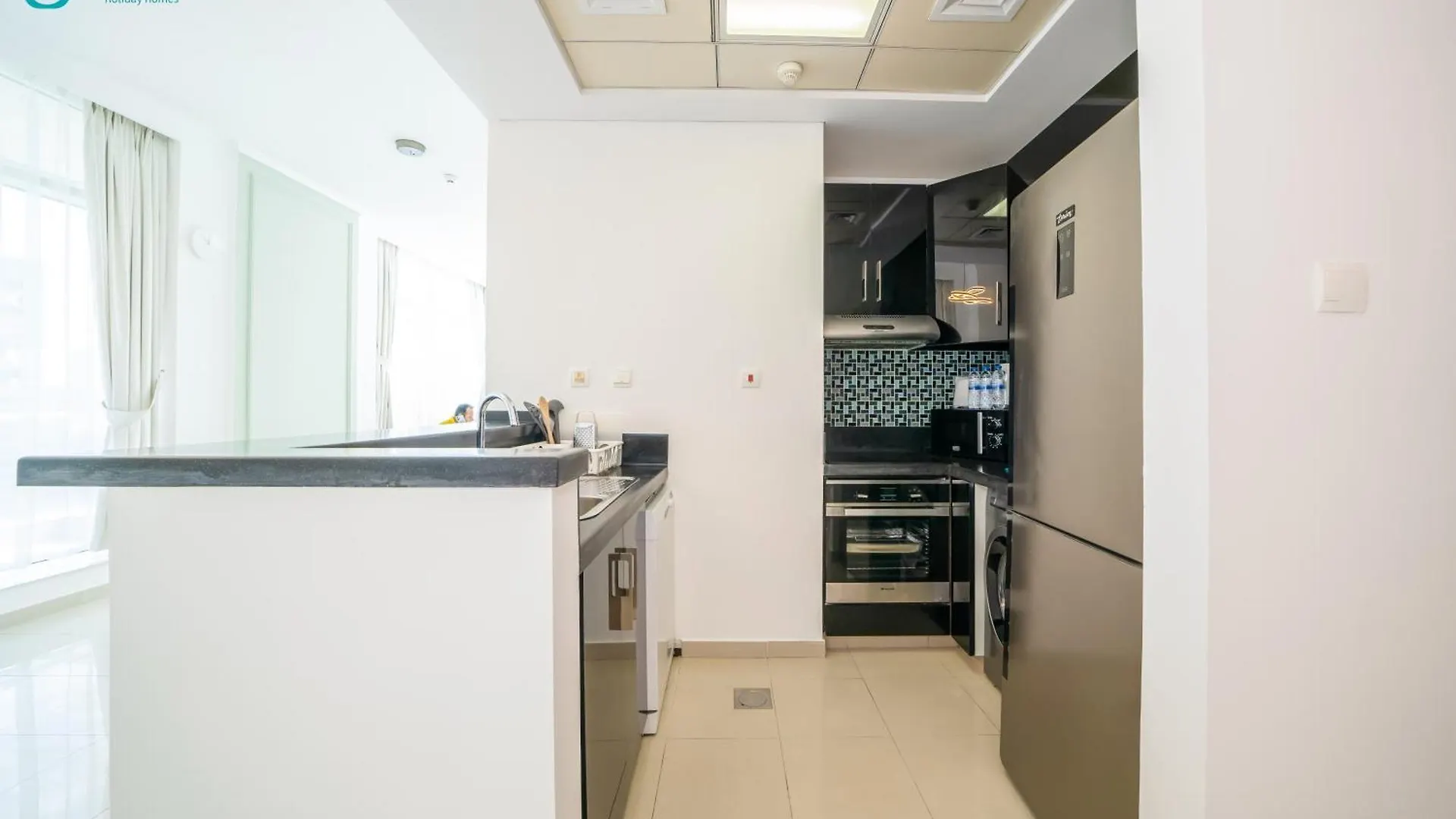 Blue Breeze - Bright 1Br With Balcony & Stunning Marina Views Apartment Dubai