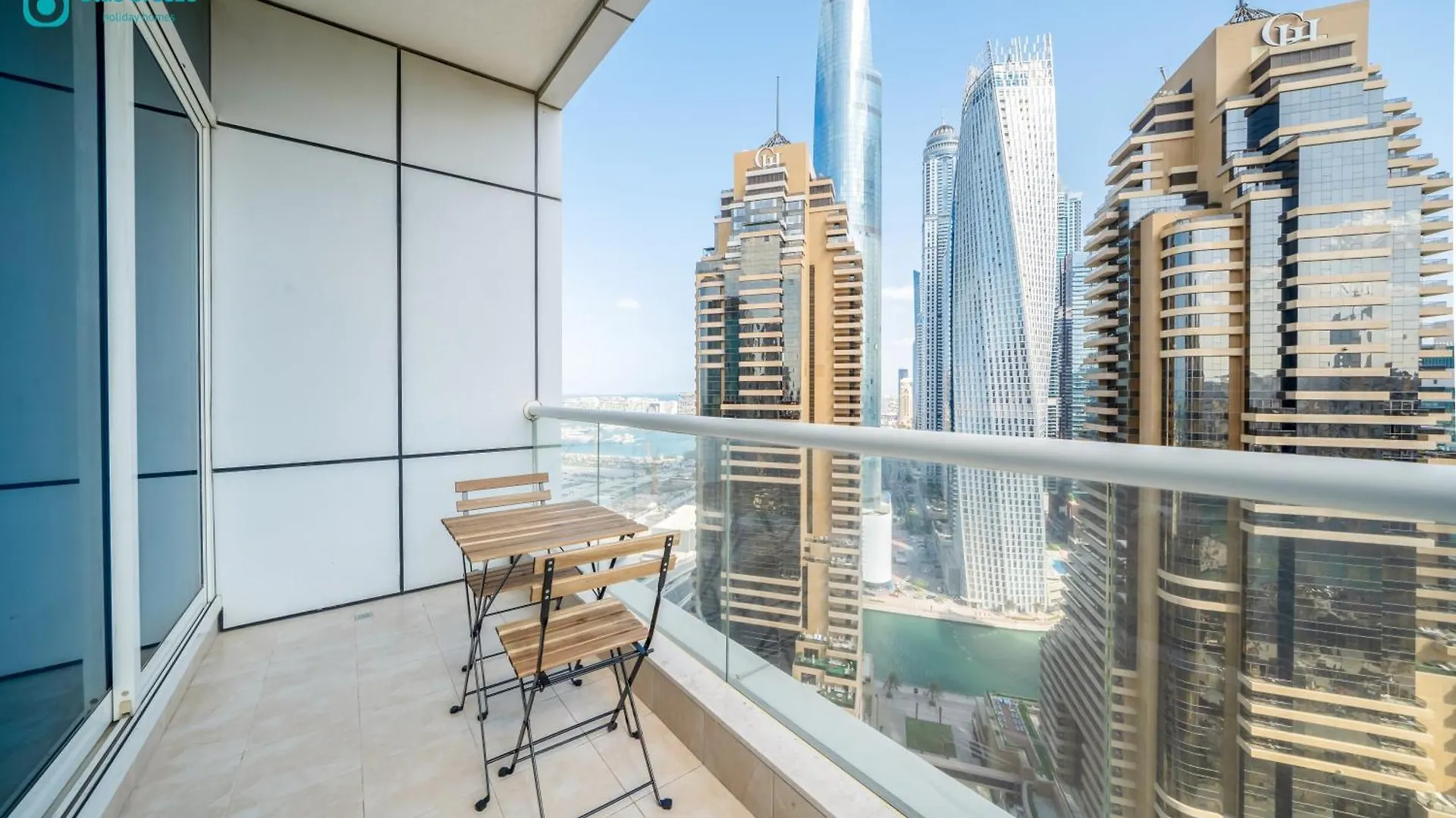 Blue Breeze - Bright 1Br With Balcony & Stunning Marina Views Apartment Dubai